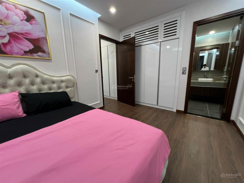 Siêu rẻ cần bán "căn góc hoa hậu 3pn" chung cư oct5 resco cổ nhuế dt 118m2, bc đông nam, giá 7 tỷ