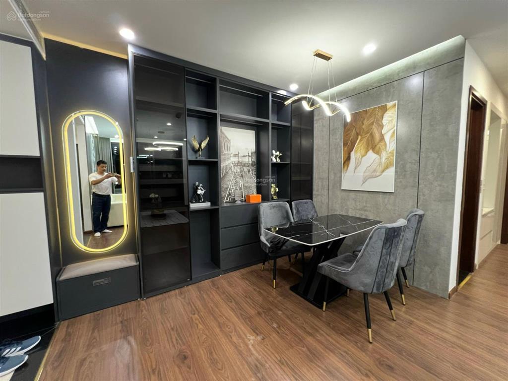 Siêu rẻ cần bán "căn góc hoa hậu 3pn" chung cư oct5 resco cổ nhuế dt 118m2, bc đông nam, giá 7 tỷ