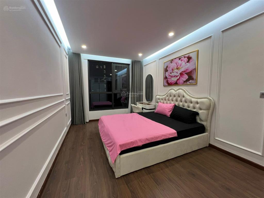 Siêu rẻ cần bán "căn góc hoa hậu 3pn" chung cư oct5 resco cổ nhuế dt 118m2, bc đông nam, giá 7 tỷ