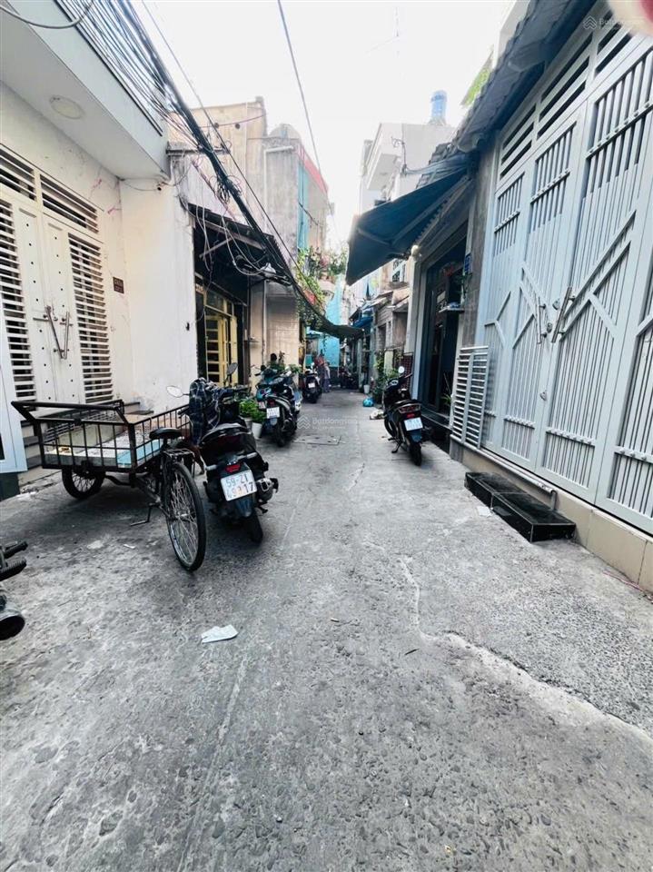 Bán nhà dương bá trạc quận 8. dt 46m2  4 tầng  4pn. nhỉnh 7 tỷ