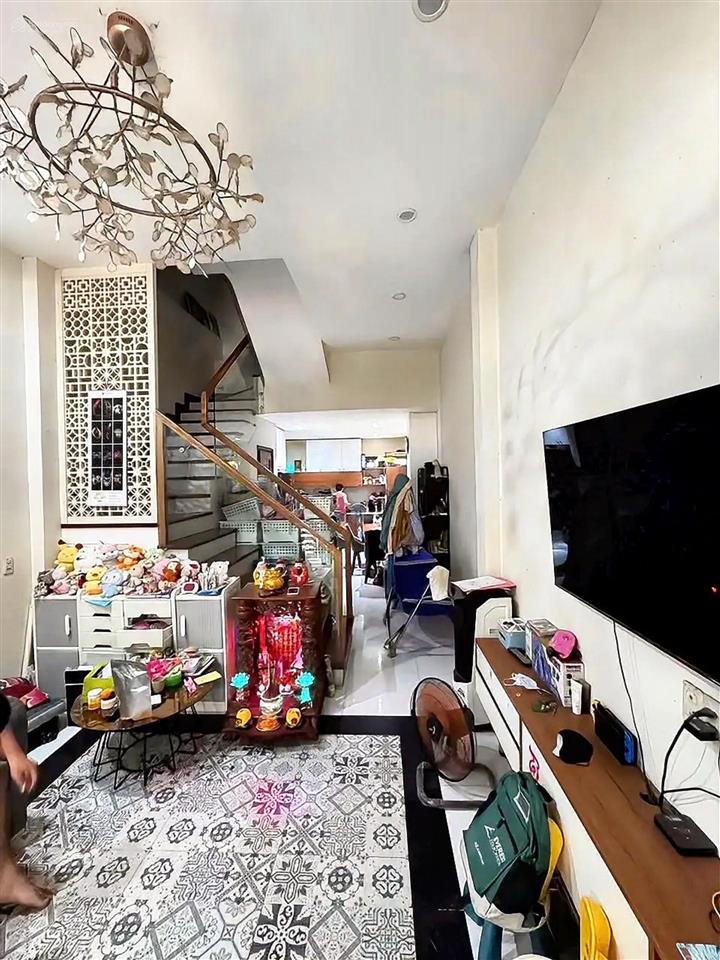 Nhà dương bá trạc q8. dt 53m2  ngang 4m  5 tầng  4pn. nhỉnh 8 tỷ
