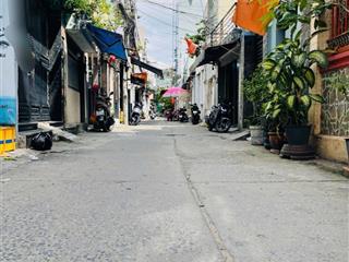 Nhà dương bá trạc q8. dt 53m2  ngang 4m  5 tầng  4pn. nhỉnh 8 tỷ