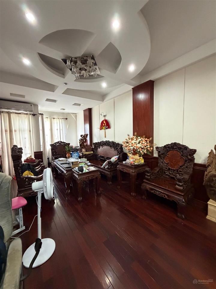 25,5 tỷ mt tạ quang bửu sát parc mall q8. dt 80m²  5 tầng. 6pn.