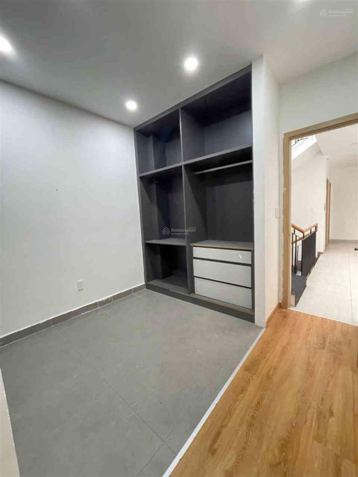 Nhà khu dân cư nguyên sơn mizuki. dt 100m²  4 tầng  5 pn. nhỉnh 10 tỷ