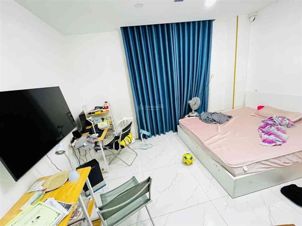 Biệt thự 200m2 lô góc 2 mặt tiền kdc phong phú 4, lovera khang điền, tặng nội thất