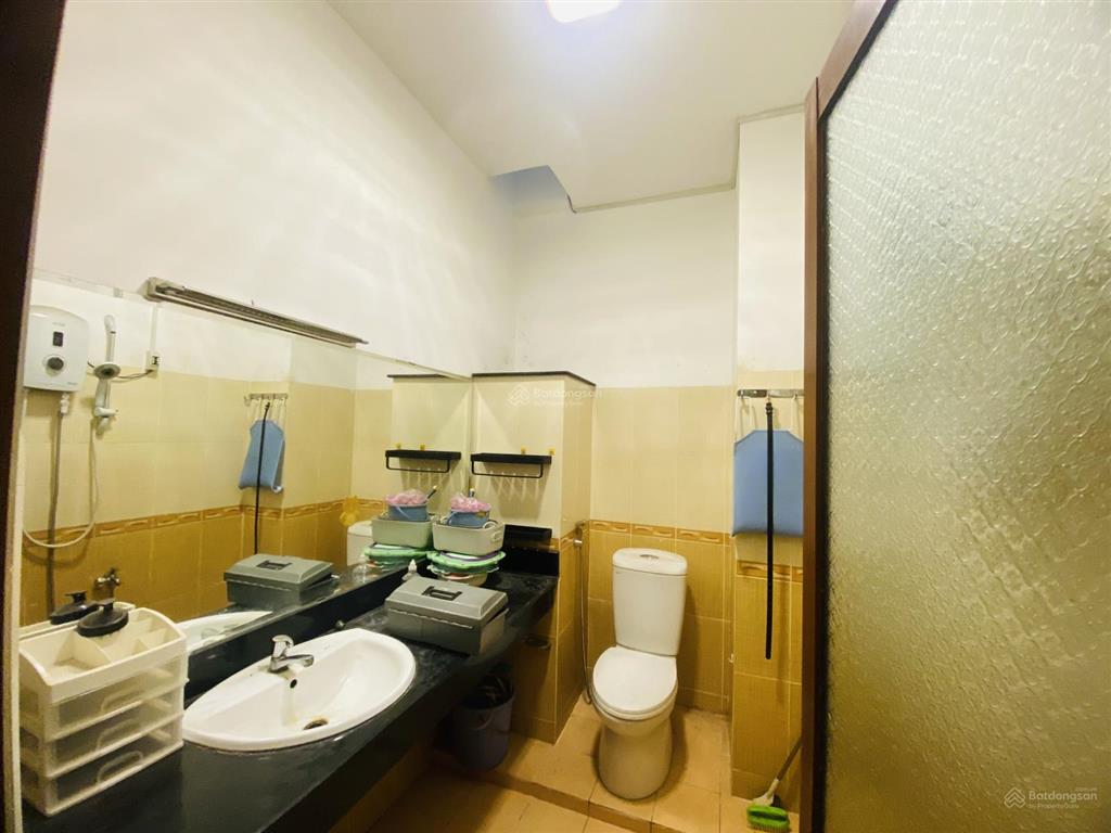 Mt sát parc mall quận 8. dt 70,5m²  4 tầng  4pn  3wc. nhỉnh 14 tỷ