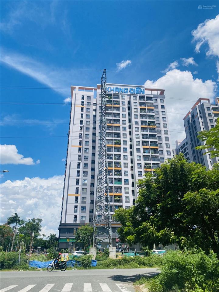 Mt đường số 10 kdc khang điền. dt 100m2  5 tầng. giá  9,8 tỷ
