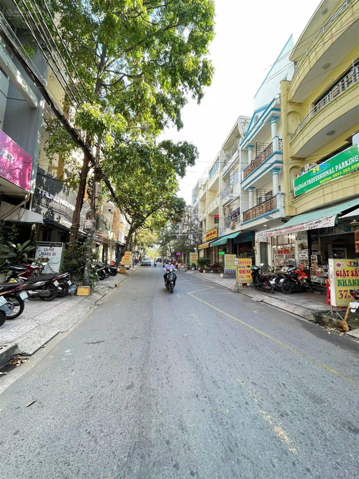 Chủ cần bán gấp nhà cho con đi du học mt đường số 5 phường 4 quận 8. 75m2 ngang 5m  4 tầng.