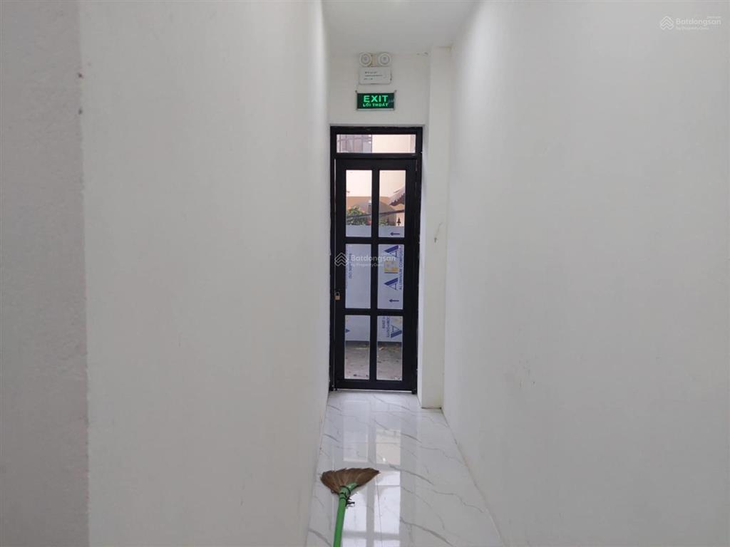 Bán tòa nhà dịch vụ 19 căn cho thuê thuộc thị trấn văn điển đối diện bệnh viện đa khoa thanh trì