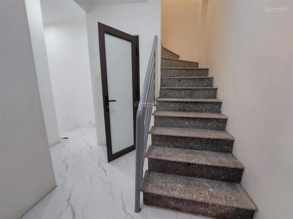 Bán tòa nhà dịch vụ 19 căn cho thuê thuộc thị trấn văn điển đối diện bệnh viện đa khoa thanh trì