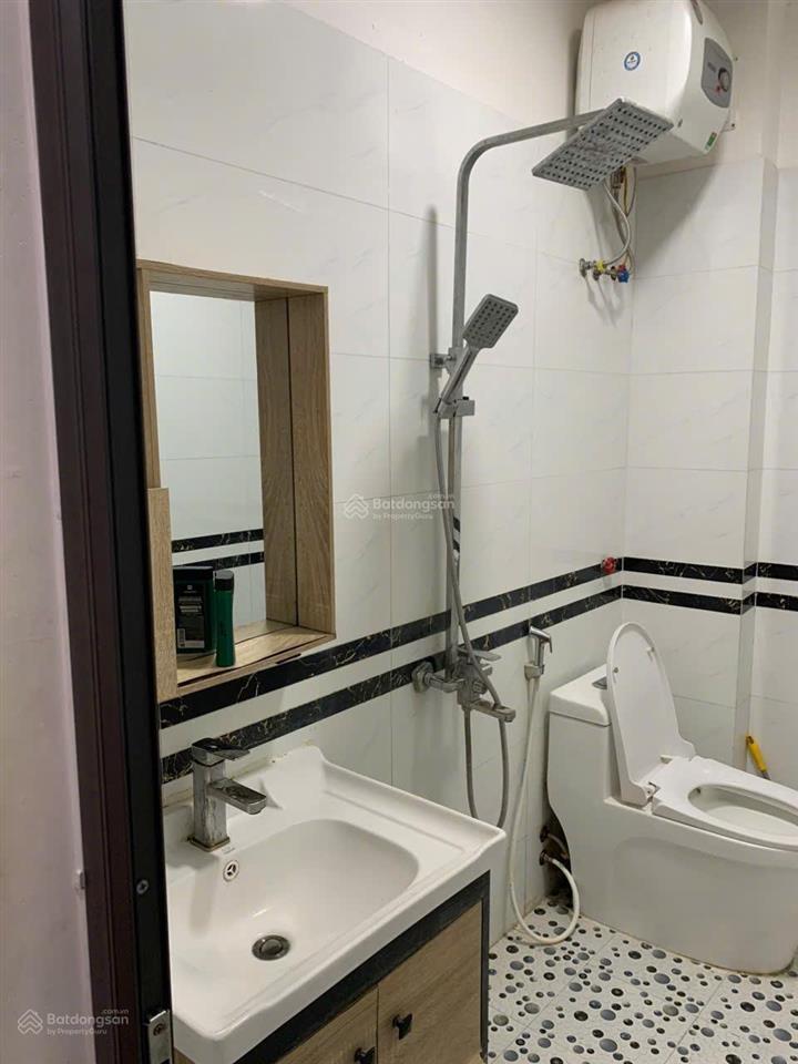Cho thuê nhà riêng tại 6b ngõ 181, cầu diễn, 12 triệu vnd, 30m2, 4pn, 3wc
