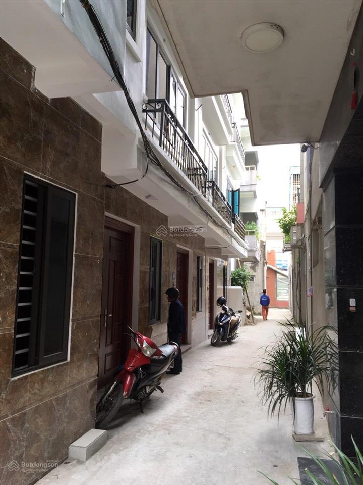Cho thuê nhà riêng tại 6b ngõ 181, cầu diễn, 12 triệu vnd, 30m2, 4pn, 3wc