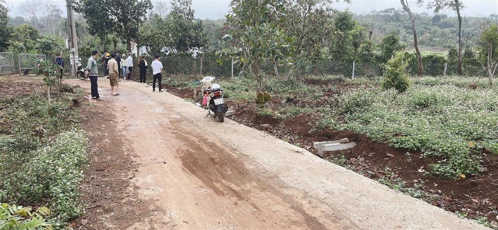 Bán gấp đất nền 240m2 tại bình thuận, buôn hồ, đắk lắk chỉ với 210 triệu