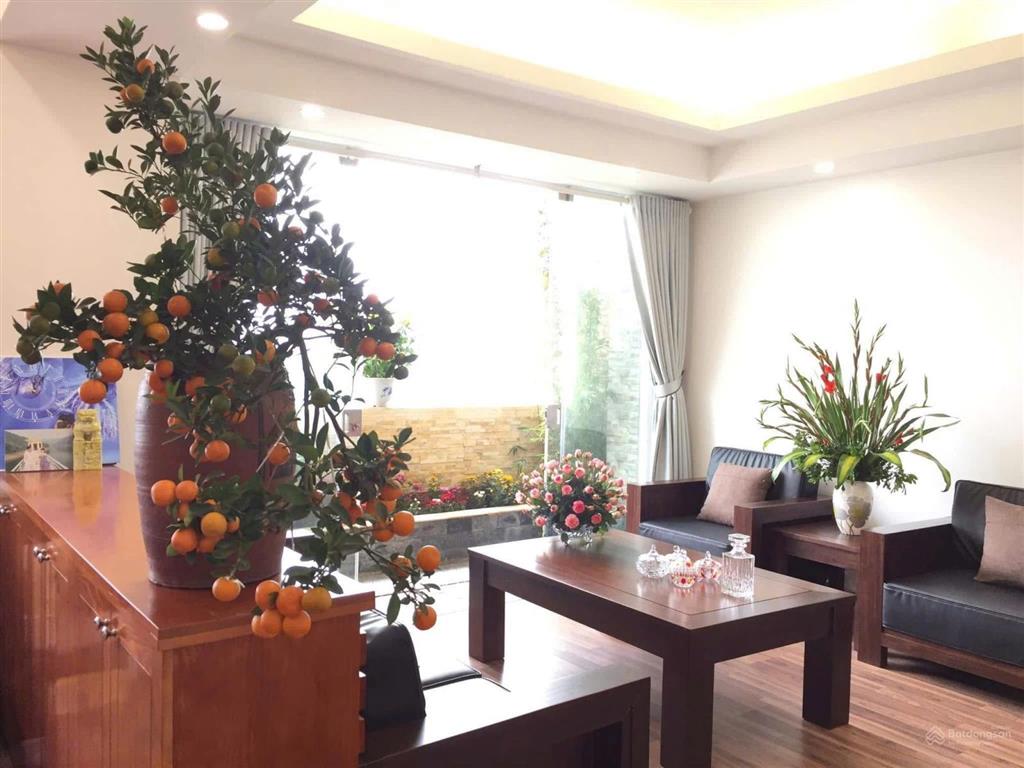 Biệt thự trong kđt định công, dt 155m2, 4 tầng, bao quanh là sân vườn thoáng mát, nội thất cao cấp