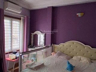 Bán nhà đội cấn 40m2 5 tầng mặt tiền 5m 7.8 tỷ, rẻ nhất ba đình