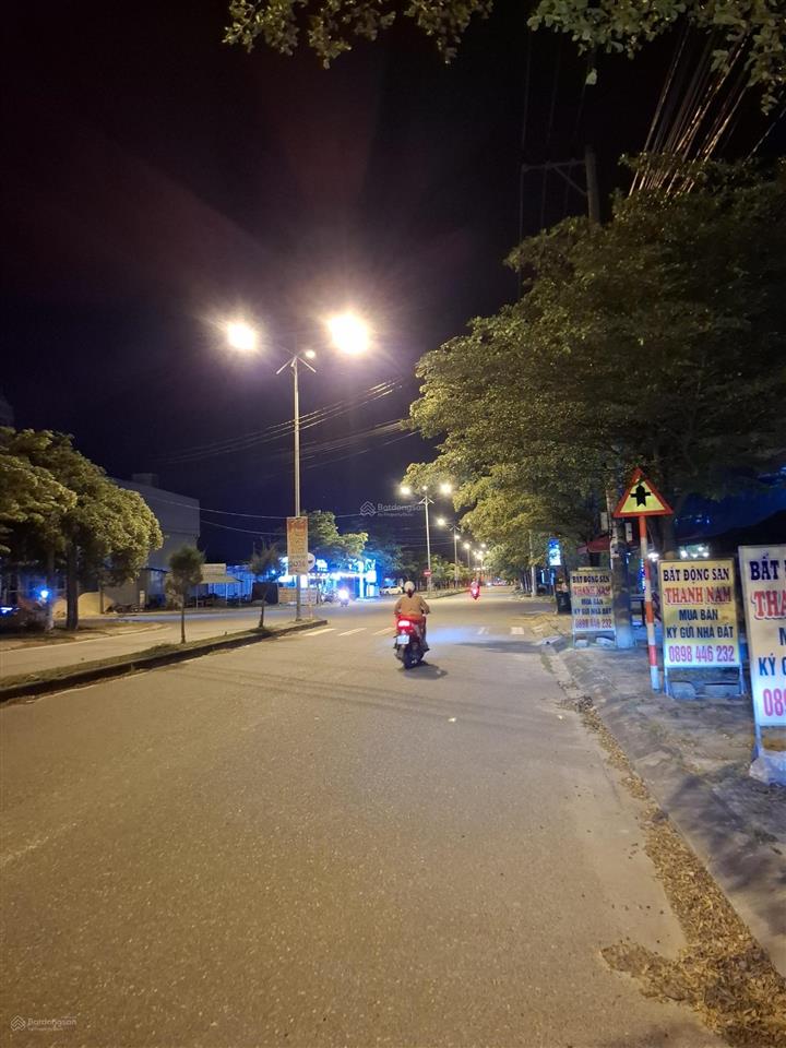 Sụp hầm!!rẻ hơn thị trường 300tr.trục lk21 .diện tích 110m2.thông sông.đường 11.5m.cách biển 500m