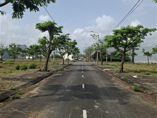 Sụp hầm!!rẻ hơn thị trường 300tr.trục lk21 .diện tích 110m2.thông sông.đường 11.5m.cách biển 500m