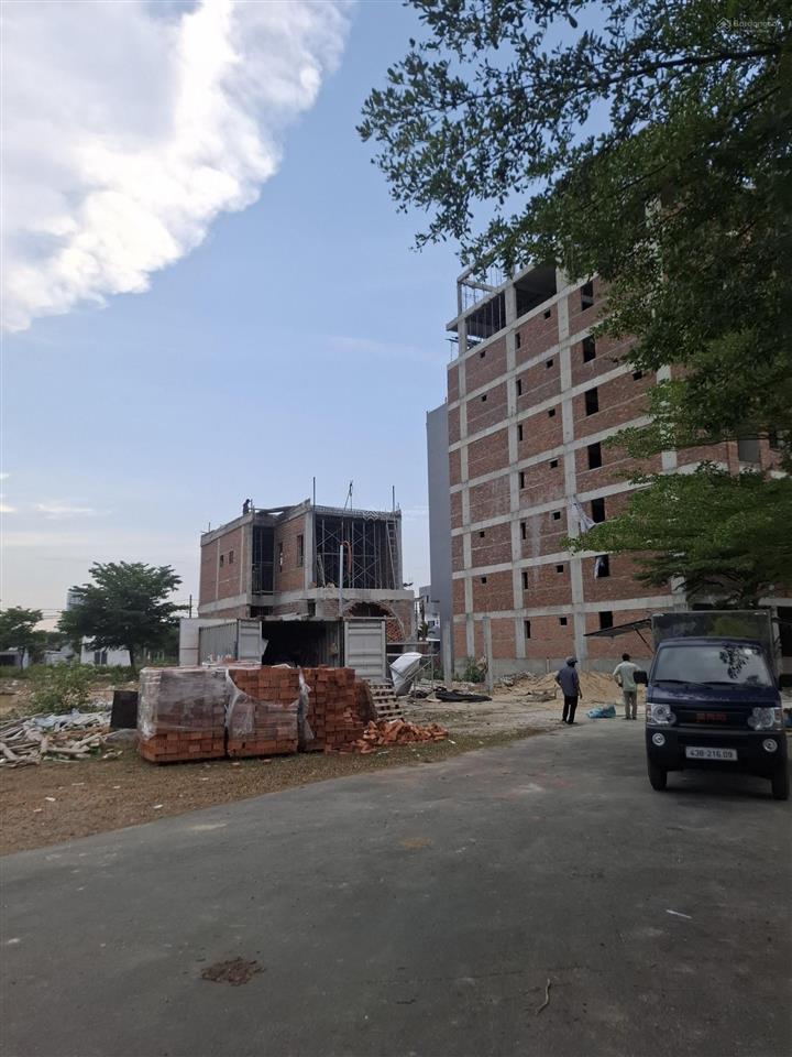 Ngang 6m.diện tích 108m2.kđt sentosa.đường 11.5m.thông sông.cách biển 500.giá 2.550(tốt nhất)