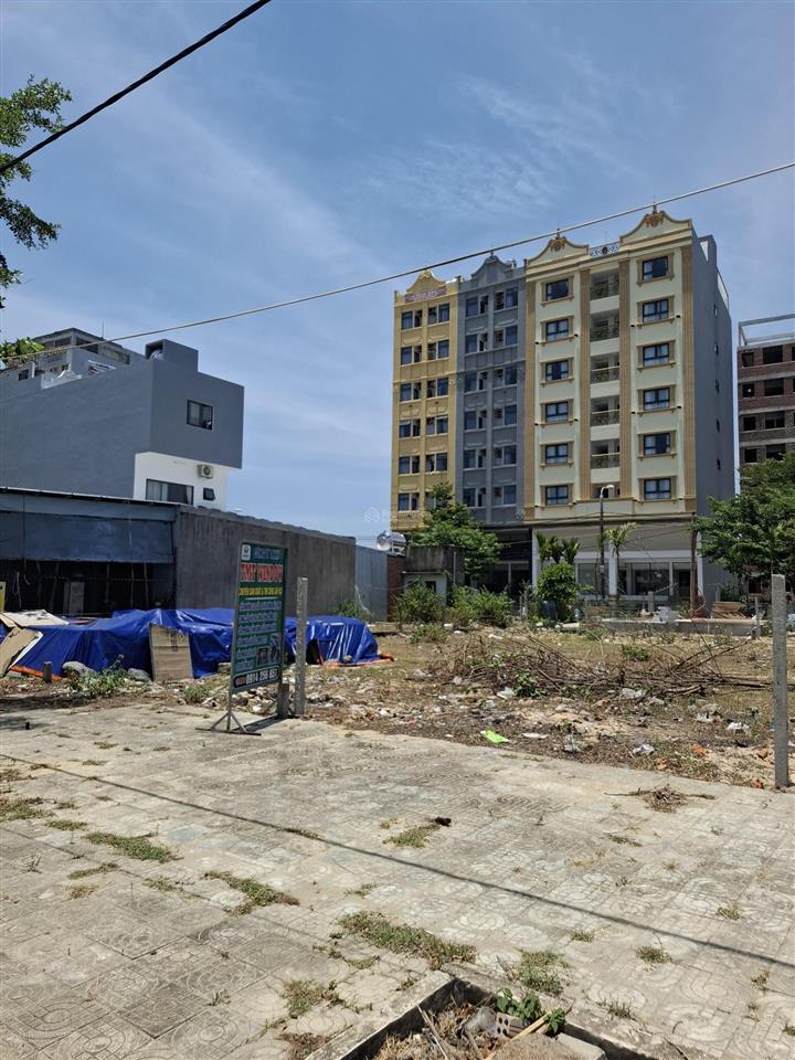 Trục 27m! thông thẳng ra biển. kđt green city. giá bán cắt giảm 700tr. vị trí đẹp xây căn hộ kd tốt