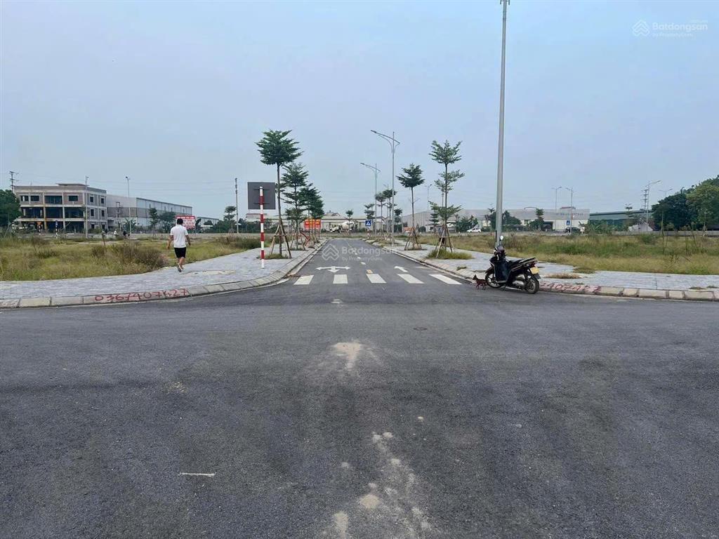 Một trong số ít 1 lô 100m2 đất đấu giá yên hoà, yên mỹ ngay đường tỉnh 379