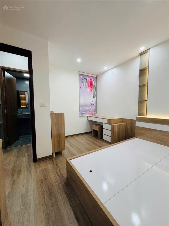 Hiếm 3.75 tỷ 2 ngủ 2 wc tây nam linh đàm sổ đỏ trao tay