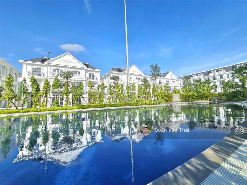 Chính chủ gửi bán bt view bể bơi, trung tâm gia lâm, an ninh cực tốt dự án eurowindow twin parks