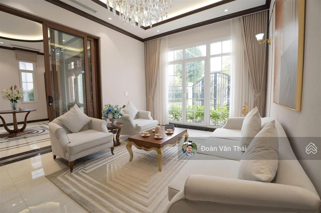 Hàng hot! hiếm có 1 căn bt view công viên giá cạnh tranh dự án, sẵn sổ sang tên