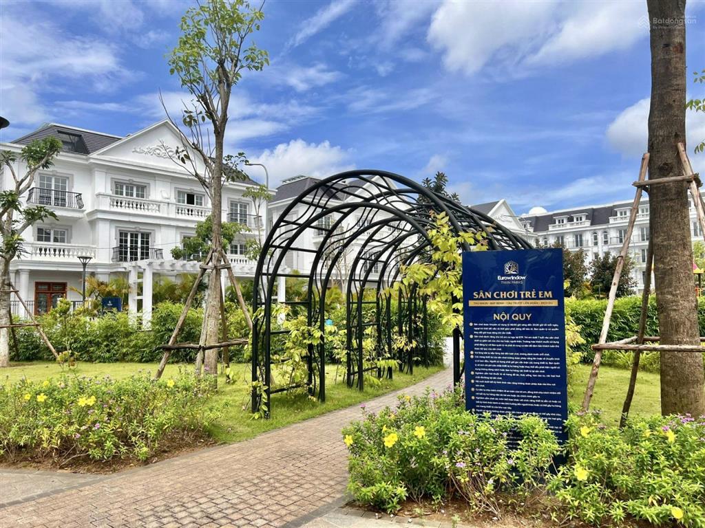 Bán căn lk góc dã hương trục đường lớn đi thẳng lên hồ giá tốt nhất dự án eurowindow twin parks