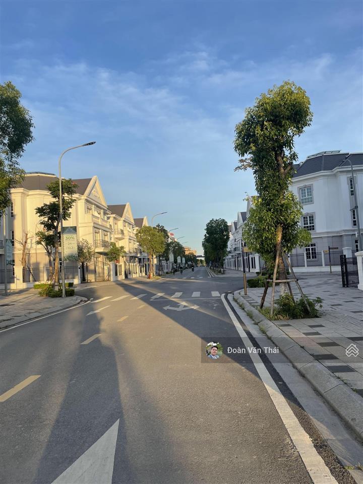 Bán căn lk góc dã hương trục đường lớn đi thẳng lên hồ giá tốt nhất dự án eurowindow twin parks