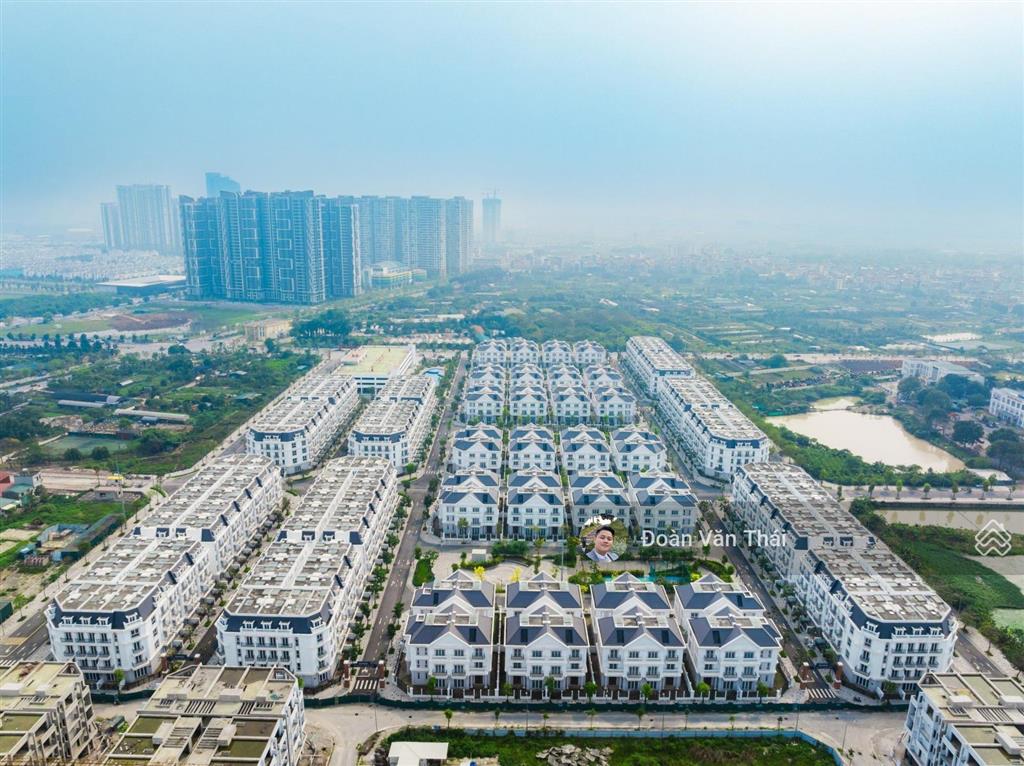 Cho thuê lk đối diện hồ điều hòa 9.2ha, kinh doanh siêu tốt