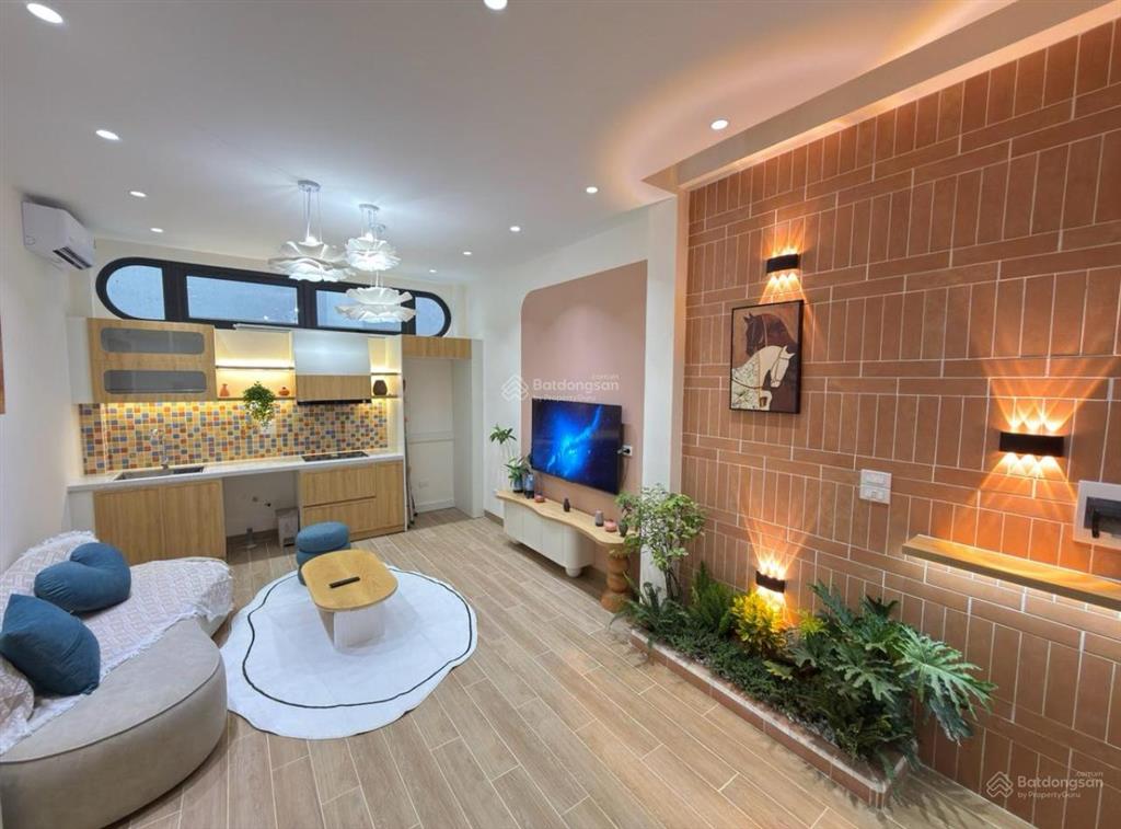 Cực hiếm! nhỉnh 6 tỷ bán nhà vũ tông phan 34m2 xây 5 tầng thiết kế đẹp