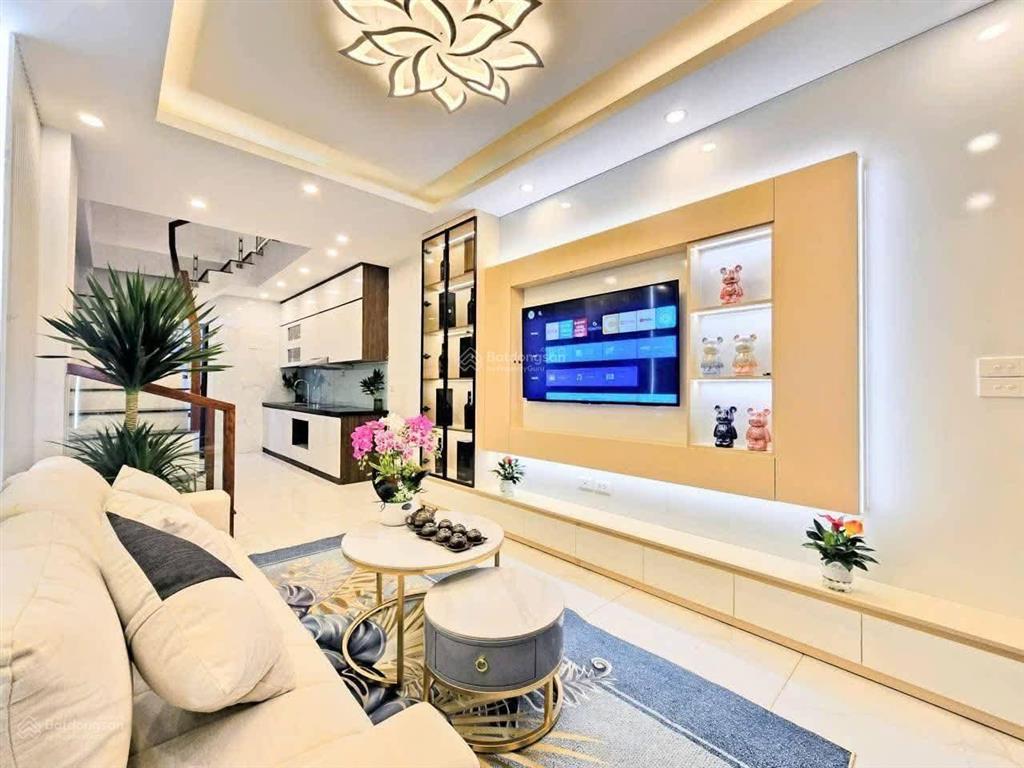 Gấp! bán nhà nguyễn ngọc nại 65m2 11,2 tỷ giá tốt khu vực