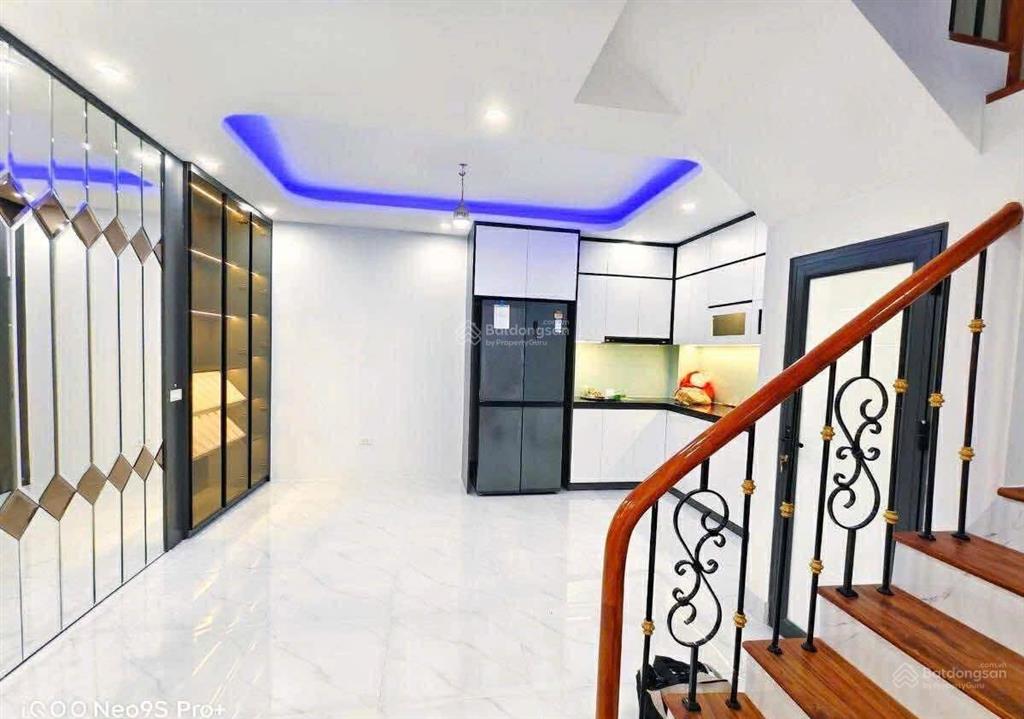 Bán nhà tô vĩnh diện phân lô nhỉnh 10 tỷ  chủ cần bán gấp!!