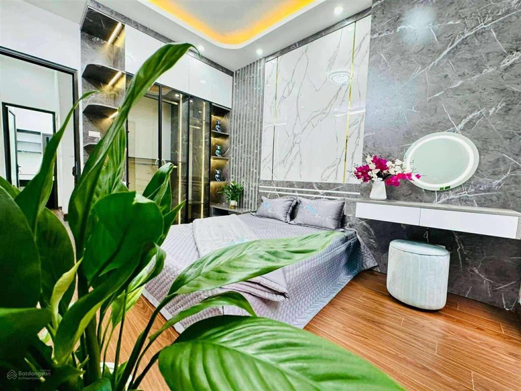 Siêu hiếm! bán nhà tô vĩnh diện nhỉnh 10 tỷ  khu quân đội  phân lô  gần phố