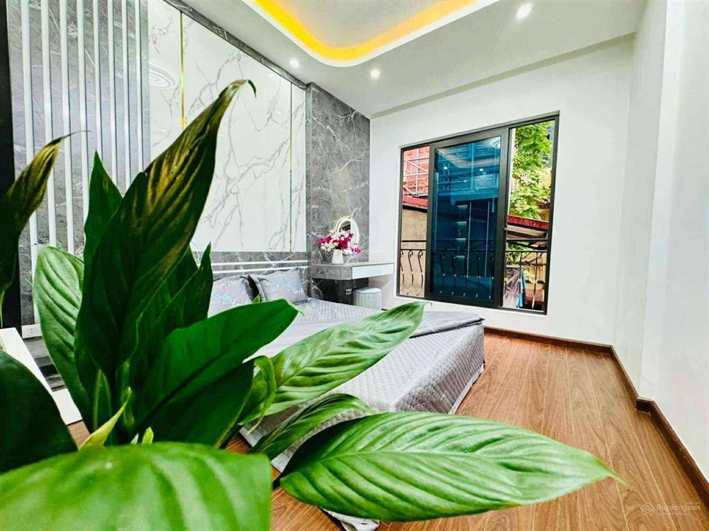 Siêu hiếm! bán nhà tô vĩnh diện nhỉnh 10 tỷ  khu quân đội  phân lô  gần phố