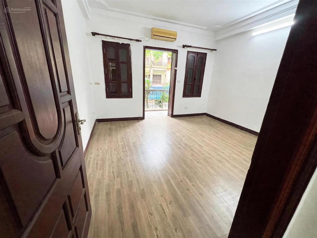 Cực gấp! cắt lỗ sâu! bán nhà tôn thất tùng  trung tâm đống đa  40m2 7,6 tỷ