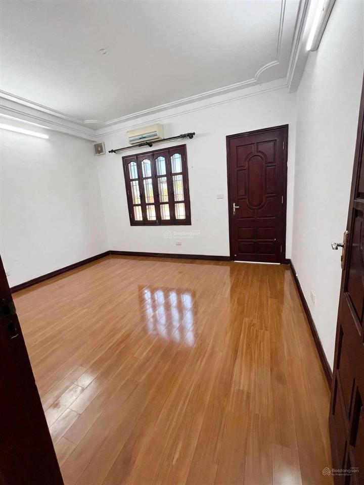 Cực gấp! cắt lỗ sâu! bán nhà tôn thất tùng  trung tâm đống đa  40m2 7,6 tỷ