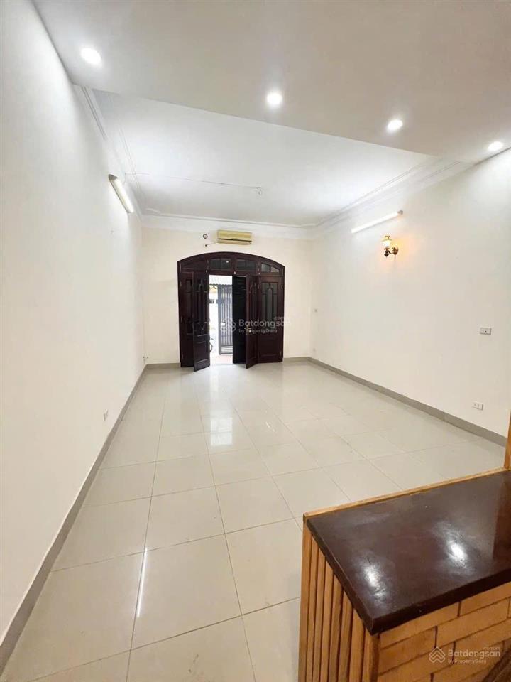 Cắt lỗ sâu! bán nhà tôn thất tùng 6 tầng dòng tiền 30tr/tháng nhỉnh 7tỷ  gần đh y  vành đai 2