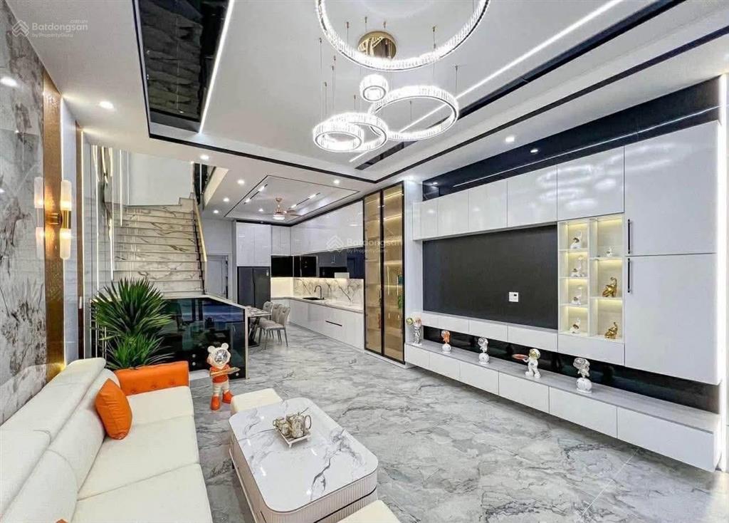 Siêu hiếm  bán nhà tôn đức thắng  nhỉnh 13tỷ 50m2 xây mới 4 tầng  ô tô vào nhà, đỗ cửa