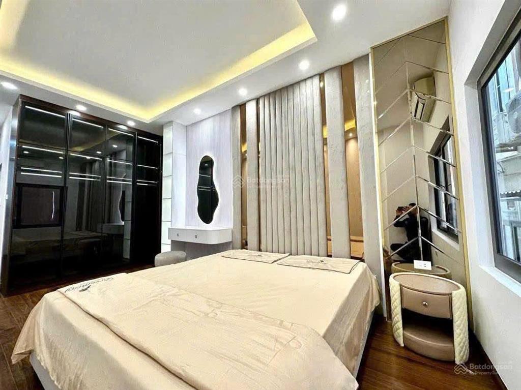 Hàng khan hiếm!! bán nhà phương mai  6 tầng  nhỉnh 6 tỷ  gần bệnh viện bạch mai