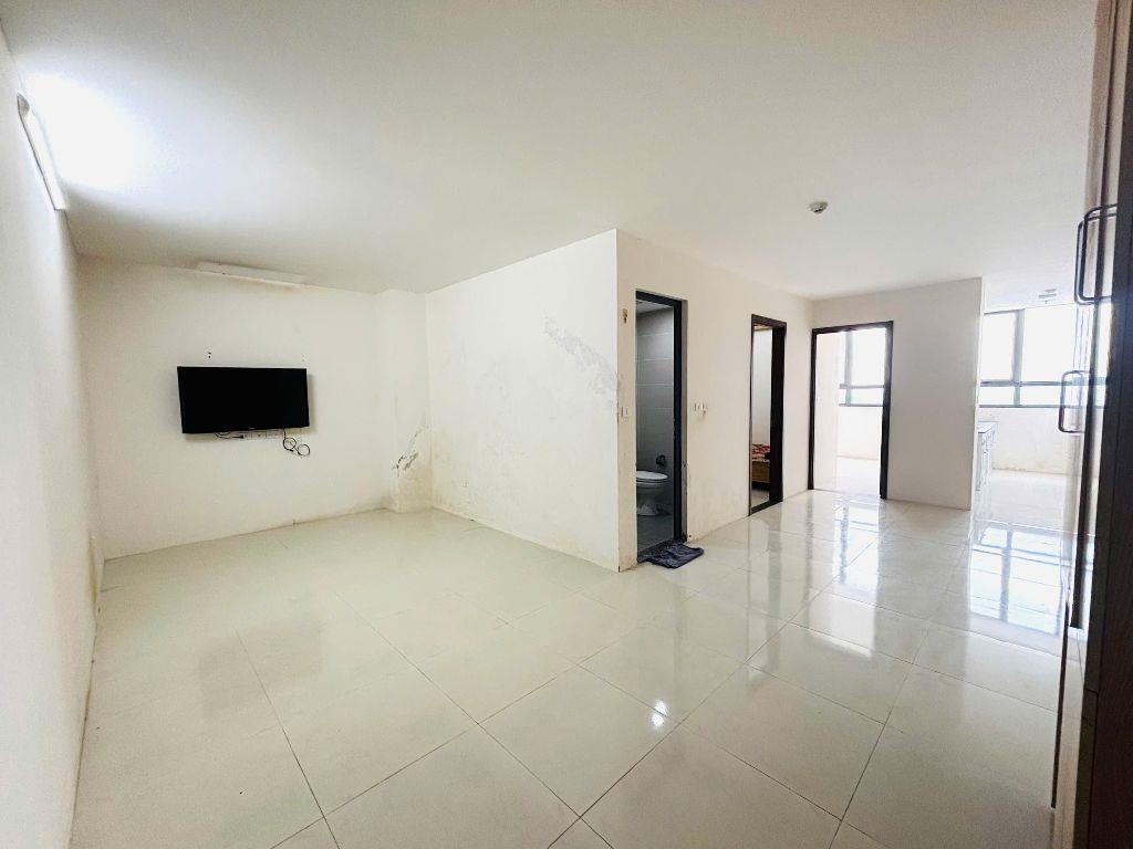 Cho thuê CC FLC Đại Mỗ 67m2, 2 ngủ 2 vs. Gần đủ đồ. 8tr/th. 0968943787