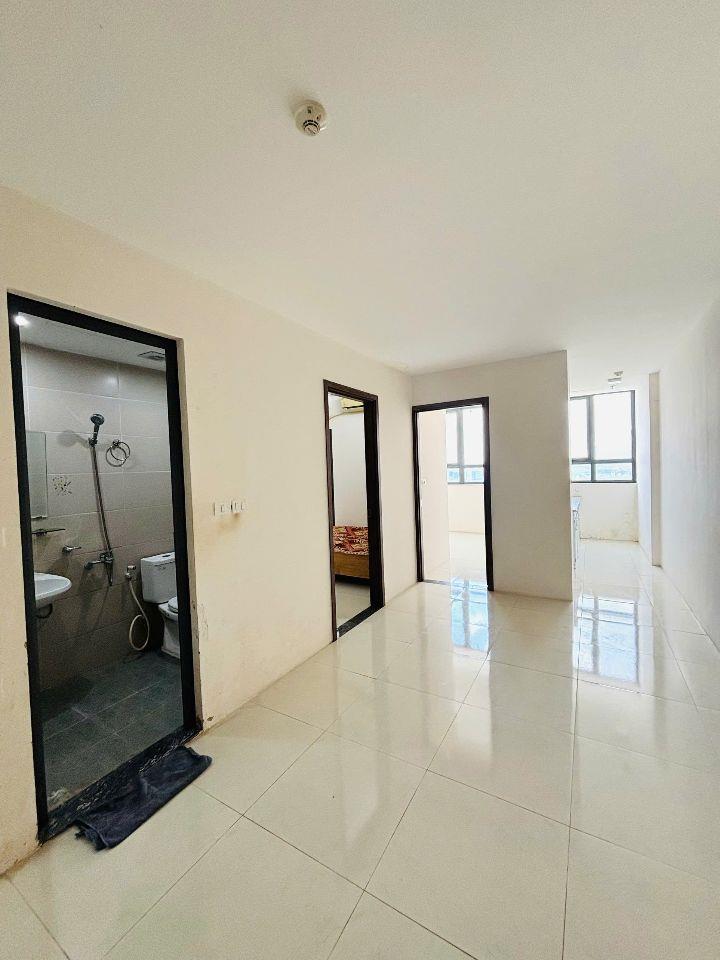 Cho thuê CC FLC Đại Mỗ 67m2, 2 ngủ 2 vs. Gần đủ đồ. 8tr/th. 0968943787