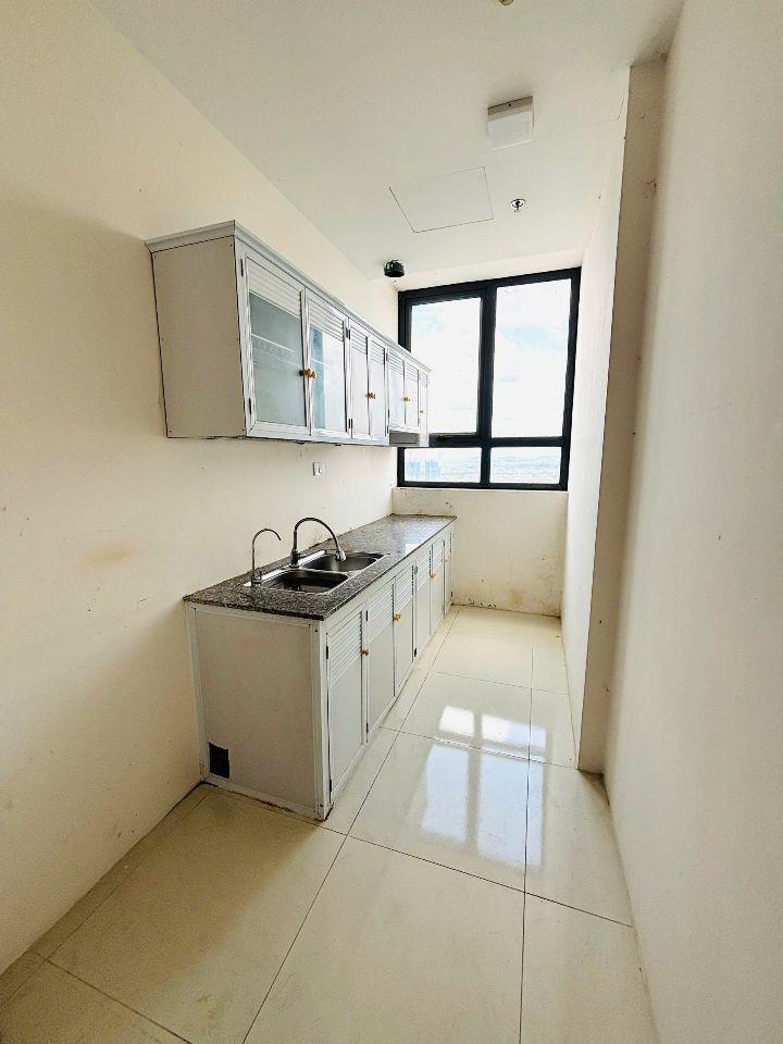 Cho thuê CC FLC Đại Mỗ 67m2, 2 ngủ 2 vs. Gần đủ đồ. 8tr/th. 0968943787