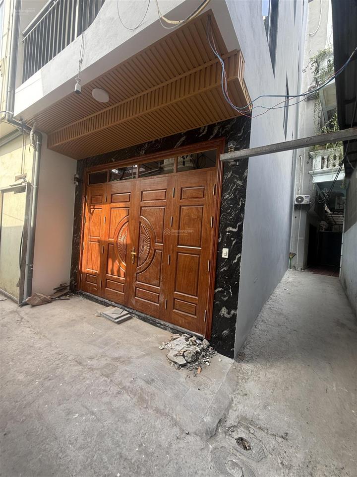 Chính chủ bán nhà xây mới 5,5 tầng thang máy, ô tô vào nhà.  0965 648 ***