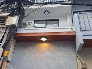 Nhỉnh 2 tỷ nhà q.11 hẻm ô tô đỗ cửa kinh doanh nhỏ được  3 tầng tặng nội thất ở ngay  shr