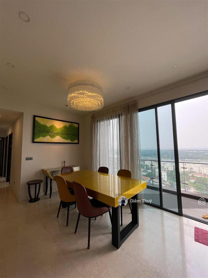Cho thuê căn 4pn hiếm có tại q2 thảo điền  thang máy riêng, view sông trực diện
