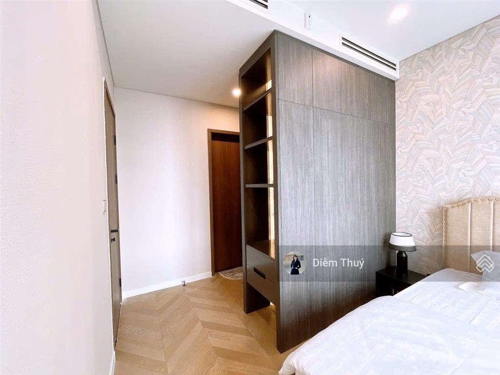 Bán căn 3pn view sông lumiere riverside, sẵn sổ, tầng cao thoáng mát, đang có sẵn hợp đồng thuê