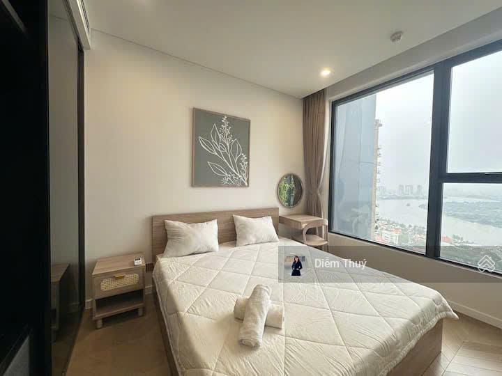 Bán căn 2 phòng ngủ lumiere riverside tầng cao, view sông siêu đẹp, sổ hồng trao tay