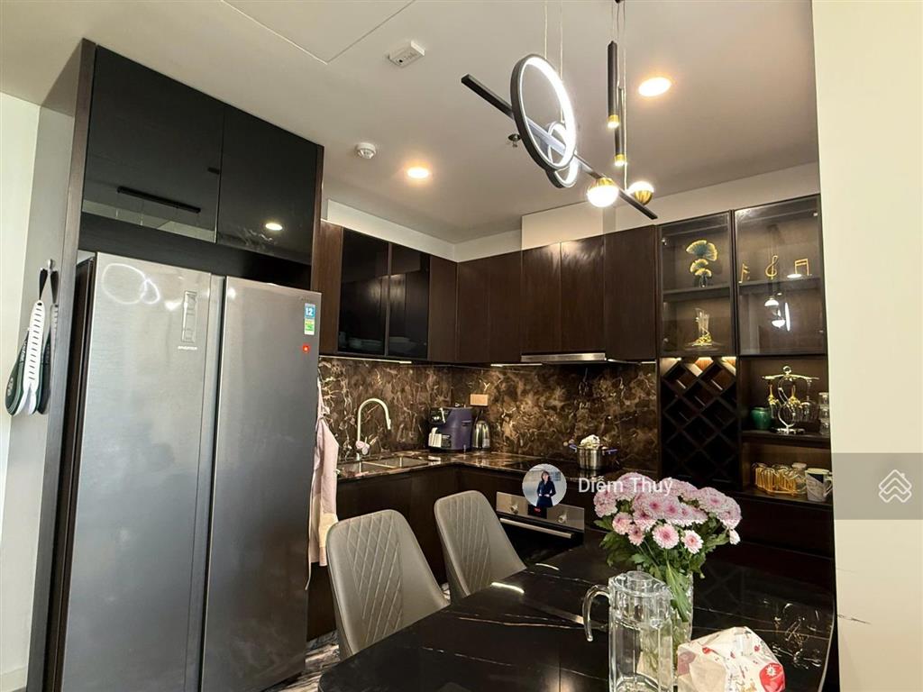 Bán căn 2pn lumiere riverside giá tốt thị trường, pháp lý sổ hồng, giá tốt để đầu tư