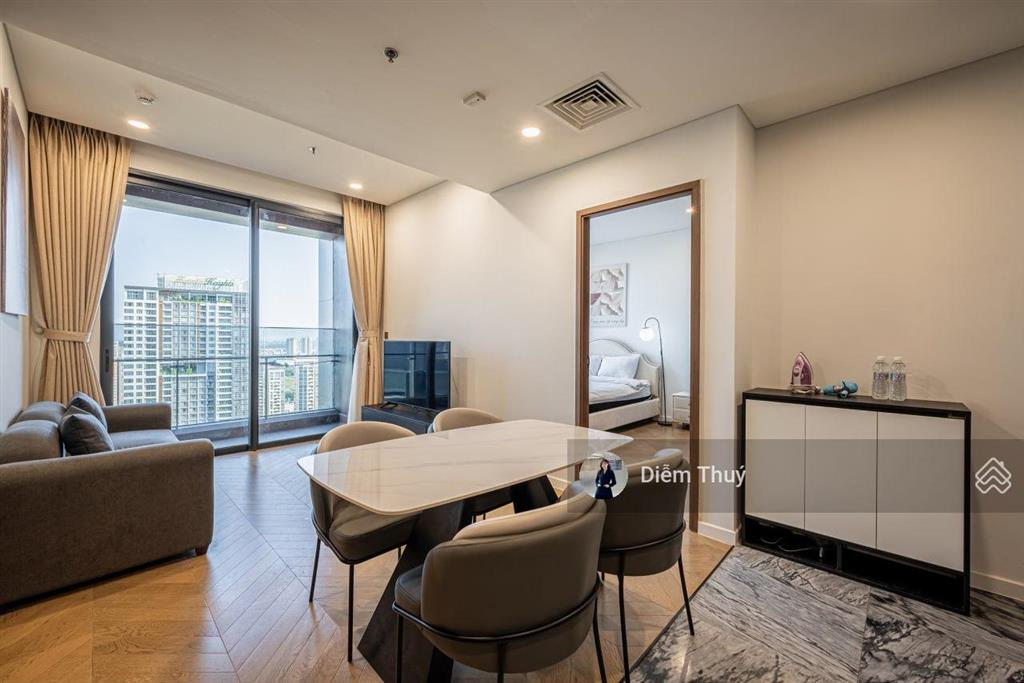 Chủ nhà thiện chí bán sớm căn 2pn lumiere riverside giá tốt thị trường  dễ xem nhà, đã có sổ